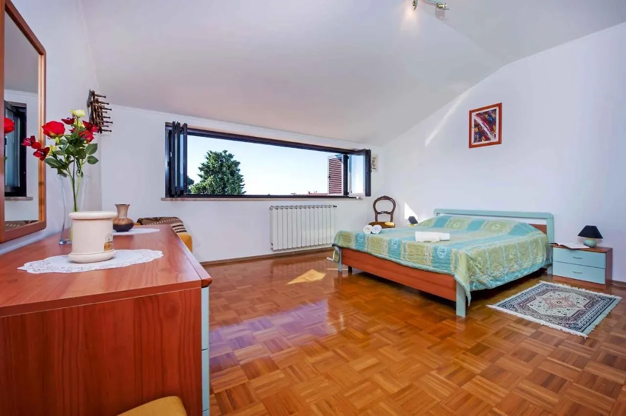 Apartment In Rovinj/Istrien 11720